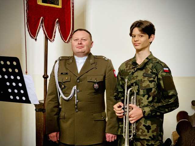 [FOTO] Obchody uchwalenia Konstytucji 3 Maja oraz uroczystości dnia Patrona Strażaków Św. Floriana w Henrykowie