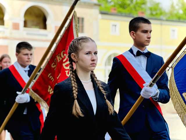 [FOTO] Obchody uchwalenia Konstytucji 3 Maja oraz uroczystości dnia Patrona Strażaków Św. Floriana w Henrykowie