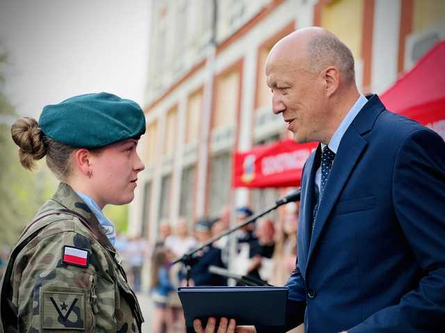 [FOTO] Obchody uchwalenia Konstytucji 3 Maja oraz uroczystości dnia Patrona Strażaków Św. Floriana w Henrykowie