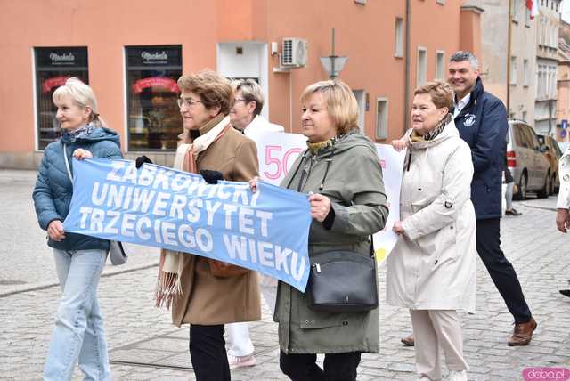 [FOTO] Pół wieku pasji i aktywności. W Ząbkowicach Śląskich świętowano jubileusz Uniwersytetów Trzeciego Wieku 