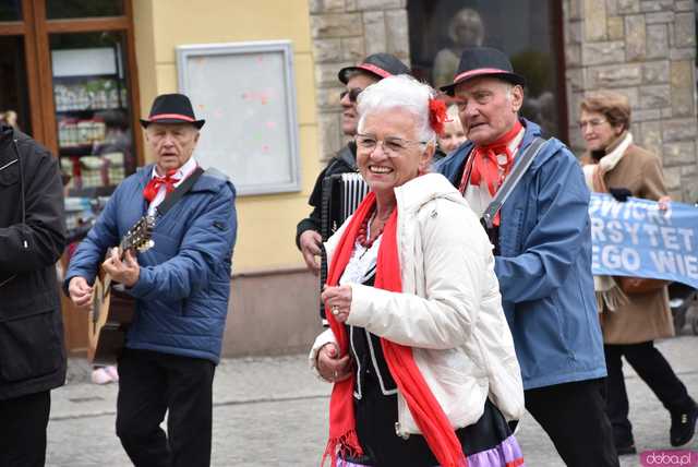 [FOTO] Pół wieku pasji i aktywności. W Ząbkowicach Śląskich świętowano jubileusz Uniwersytetów Trzeciego Wieku 