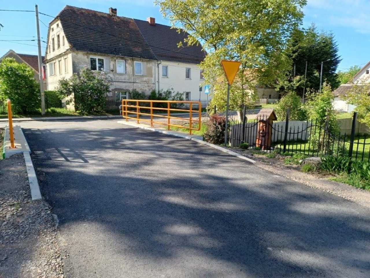 [FOTO] Trwa remont ulicy Bocznej w Ciepłowodach