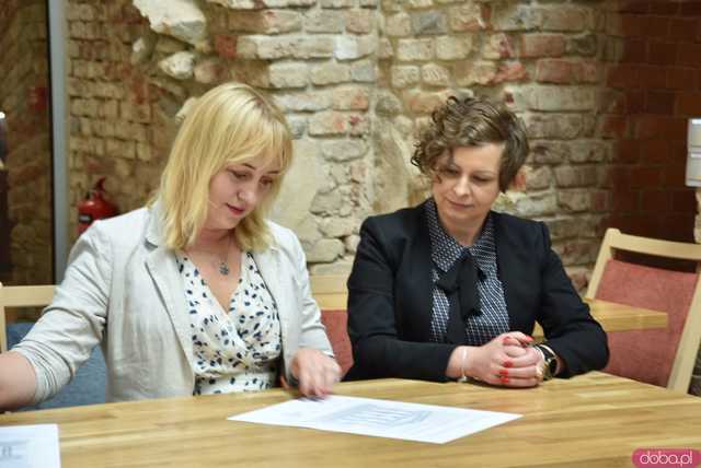 [FOTO,WIDEO] Twierdza Srebrna Góra coraz bliżej UNESCO. Podpisano międzynarodowe porozumienie 