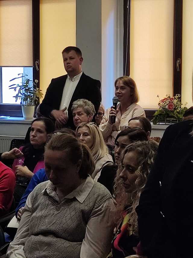[FOTO] Ząbkowice Śląskie w centrum ważnych rozmów o chorobach rzadkich. Mama chorego Michała walczy o jego przyszłość