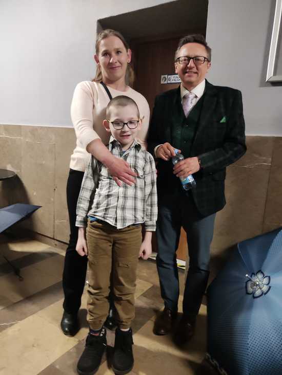 [FOTO] Ząbkowice Śląskie w centrum ważnych rozmów o chorobach rzadkich. Mama chorego Michała walczy o jego przyszłość