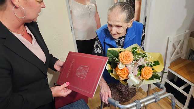 [FOTO] Pani Mieczysława z Barda świętowała swoje 94 urodziny 