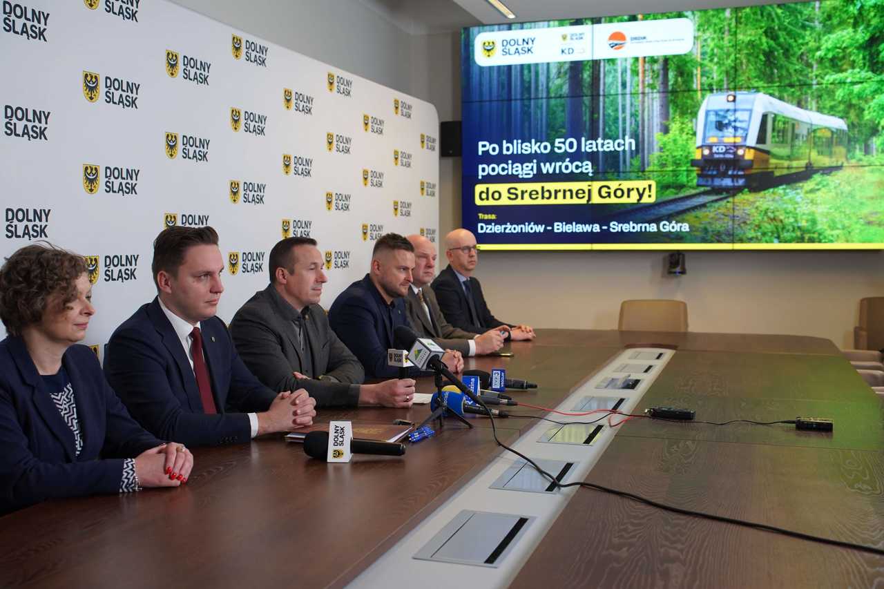[FOTO] Czekaliśmy na to prawie pół wieku... Pociągi Kolei Dolnośląskich wkrótce wjedą na nową stację 
