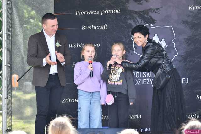 [FOTO, WIDEO] Na tropie przygody w Kamieńcu Ząbkowickim. Prawdziwy Dzień Dziecka