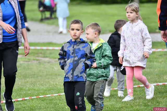 [FOTO, WIDEO] Na tropie przygody w Kamieńcu Ząbkowickim. Prawdziwy Dzień Dziecka