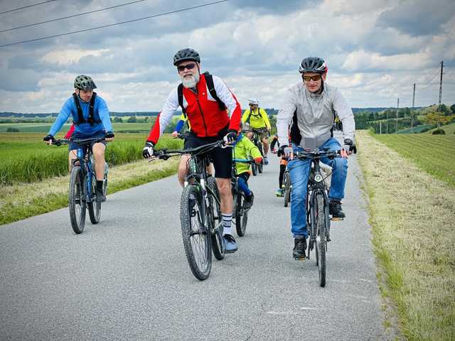 [FOTO] Miłośnicy dwóch kółek znów wyruszyli w trasę podczas 26. Rekracyjnego Rajdu Rowerowego 