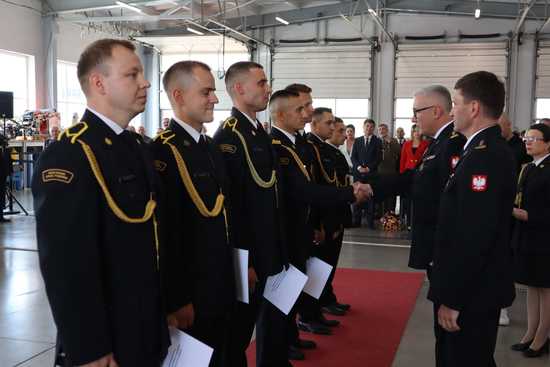 [FOTO] W Ząbkowicach uroczyście nagrodzono i uhonorowano strażaków z naszego powiatu 