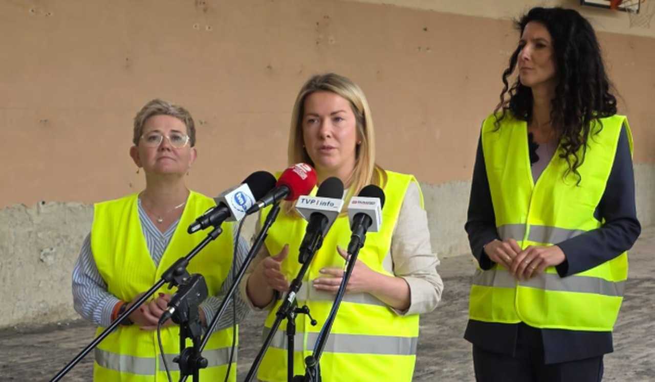 [FOTO] Ponad 6 milionów złotych na uzbrojenie terenu pod budowę osiedla dla powodzian w Bardzie. Mamy konkretne deklaracje 