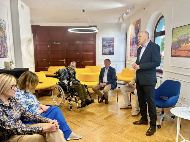 [FOTO] Jak rozmawiać o niepełnosprawności? W Ziębicach podjęto ważną debatę 