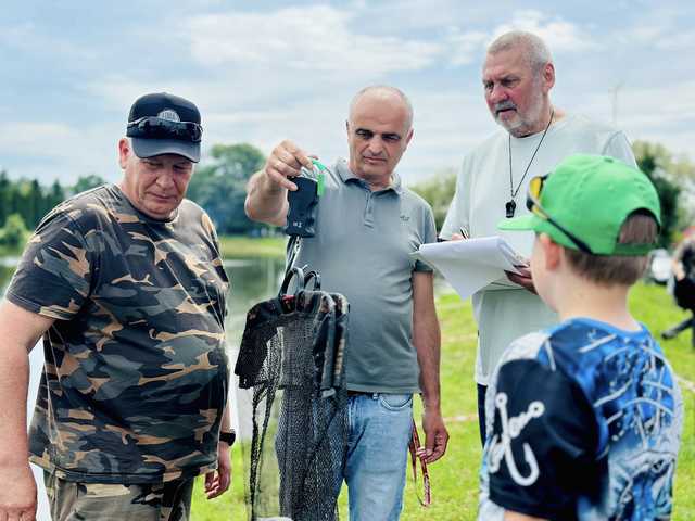 [FOTO] Wędkarski Dzień Dziecka nad stawem w Ziębicach
