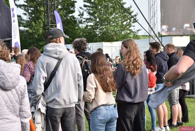 [FOTO] Pan Savyan podniósł temperaturę na scenie w Ziębicach 