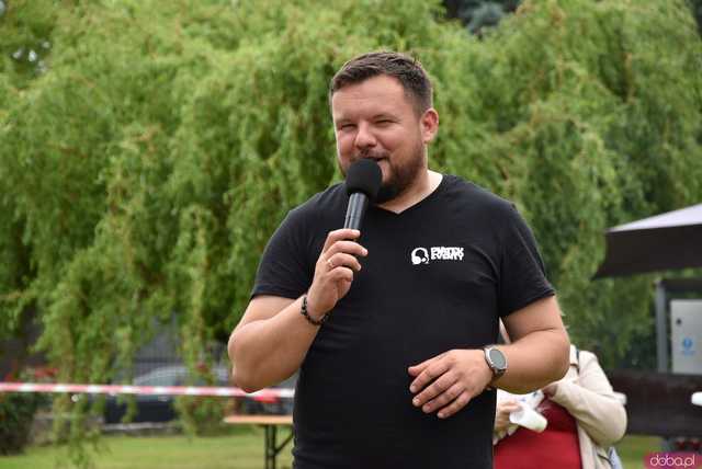 [FOTO] Nie tylko dla parafian – Dzień Dziecka w Brzeźnicy przyciągnął dzieci z całego regionu