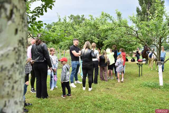 [FOTO] Nie tylko dla parafian – Dzień Dziecka w Brzeźnicy przyciągnął dzieci z całego regionu