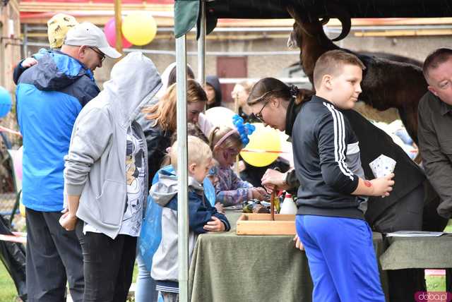 [FOTO] Nie tylko dla parafian – Dzień Dziecka w Brzeźnicy przyciągnął dzieci z całego regionu