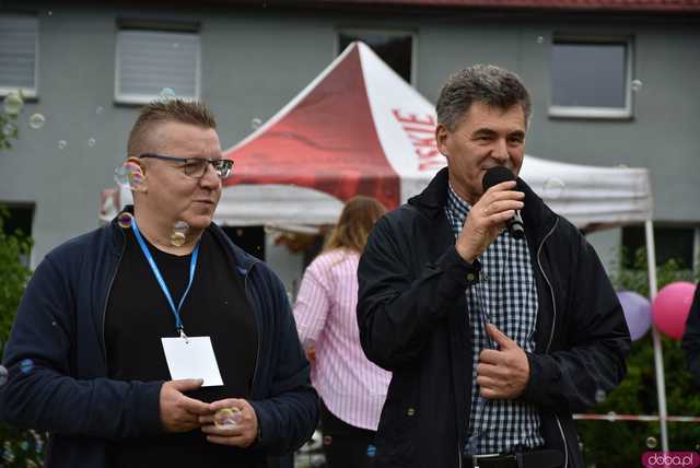[FOTO] Nie tylko dla parafian – Dzień Dziecka w Brzeźnicy przyciągnął dzieci z całego regionu
