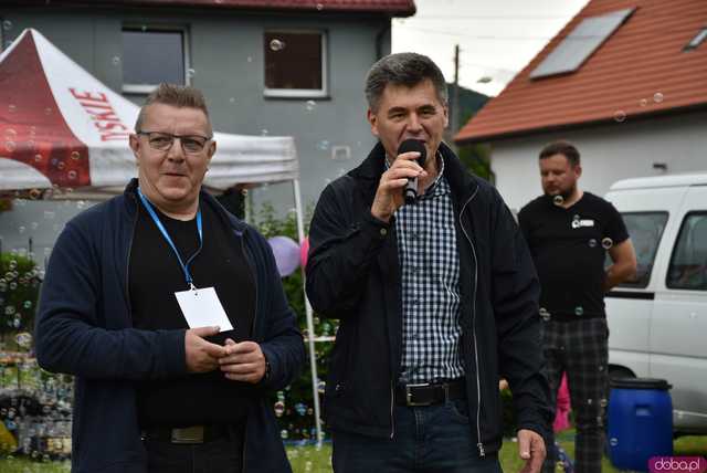 [FOTO] Nie tylko dla parafian – Dzień Dziecka w Brzeźnicy przyciągnął dzieci z całego regionu
