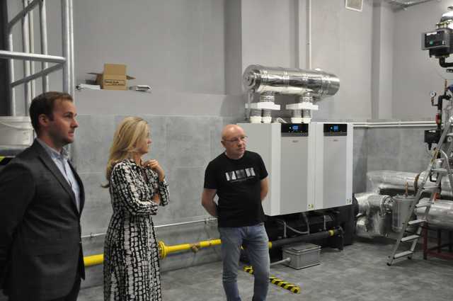 [FOTO] Zespół Szkół Ponadpodstawowych w Ziębicach zyskał nowy system grzewczy