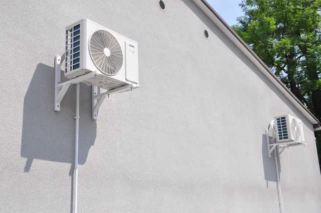 [FOTO] Zespół Szkół Ponadpodstawowych w Ziębicach zyskał nowy system grzewczy