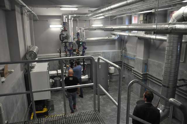 [FOTO] Zespół Szkół Ponadpodstawowych w Ziębicach zyskał nowy system grzewczy