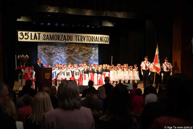 [FOTO] Uroczyste obchody 35-lecia Samorządu Terytorialnego w Ząbkowicach Śląskich 