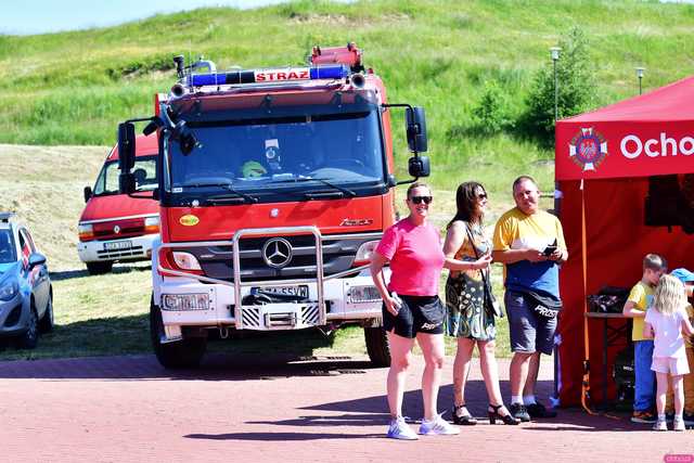 [WIDEO/FOTO] Moc atrakcji podczas Festynu Strażackiego na Kamienieckich Dołach
