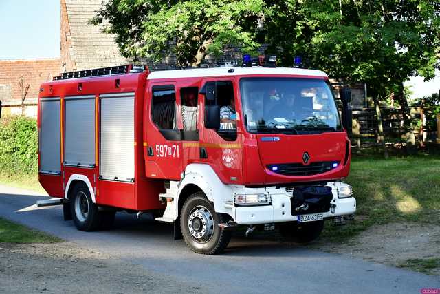 [WIDEO/FOTO] Występy, smaczne jadło i swojski klimat na Festynie Strażackim w Sieroszowie