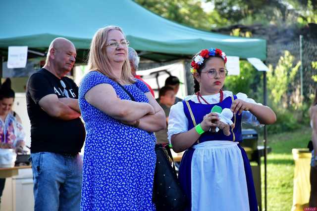 [WIDEO/FOTO] Występy, smaczne jadło i swojski klimat na Festynie Strażackim w Sieroszowie