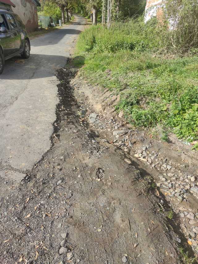 [FOTO] 2,8 mln zł na przebudowę drogi w Sulisławicach. Inwestycja ruszy jeszcze w tym roku