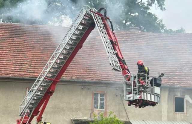 [FOTO] Pożar sadzy w kominie w Krzelkowie 