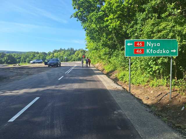 Zakończono przebudowę drogi w Błotnicy. Inwestycja pochłonęła prawie 4 mln złotych [SZCZEGÓŁY/FOTO]