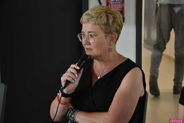 [WIDEO, FOTO] Z czym muszą mierzyć się młodzi ludzie? Zamiast mówić o problemach, postawmy wyzwania. O tym, jak wspierać młodych lokalnie