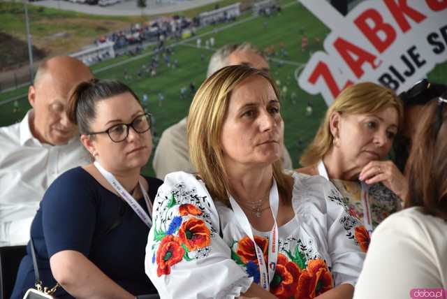 [WIDEO, FOTO] Z czym muszą mierzyć się młodzi ludzie? Zamiast mówić o problemach, postawmy wyzwania. O tym, jak wspierać młodych lokalnie