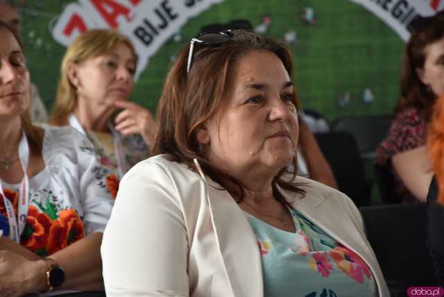 [WIDEO, FOTO] Z czym muszą mierzyć się młodzi ludzie? Zamiast mówić o problemach, postawmy wyzwania. O tym, jak wspierać młodych lokalnie