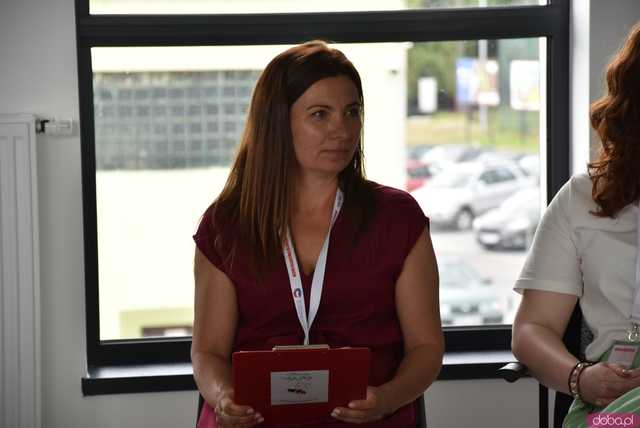 [WIDEO, FOTO] Z czym muszą mierzyć się młodzi ludzie? Zamiast mówić o problemach, postawmy wyzwania. O tym, jak wspierać młodych lokalnie