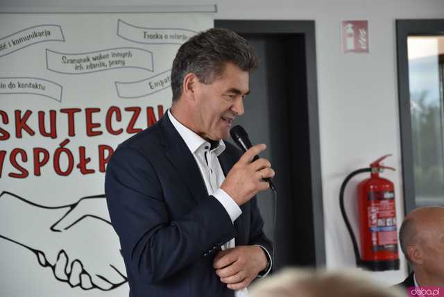 [WIDEO, FOTO] Z czym muszą mierzyć się młodzi ludzie? Zamiast mówić o problemach, postawmy wyzwania. O tym, jak wspierać młodych lokalnie