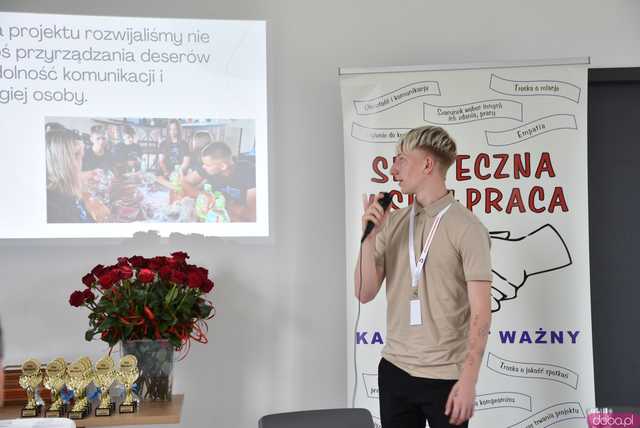 [WIDEO, FOTO] Z czym muszą mierzyć się młodzi ludzie? Zamiast mówić o problemach, postawmy wyzwania. O tym, jak wspierać młodych lokalnie