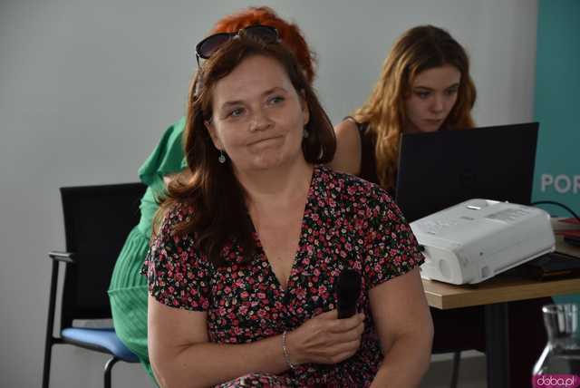 [WIDEO, FOTO] Z czym muszą mierzyć się młodzi ludzie? Zamiast mówić o problemach, postawmy wyzwania. O tym, jak wspierać młodych lokalnie