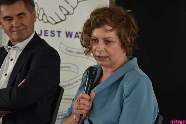[WIDEO, FOTO] Z czym muszą mierzyć się młodzi ludzie? Zamiast mówić o problemach, postawmy wyzwania. O tym, jak wspierać młodych lokalnie