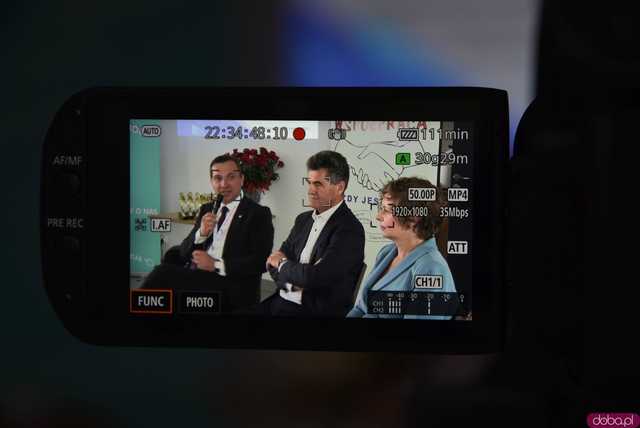 [WIDEO, FOTO] Z czym muszą mierzyć się młodzi ludzie? Zamiast mówić o problemach, postawmy wyzwania. O tym, jak wspierać młodych lokalnie