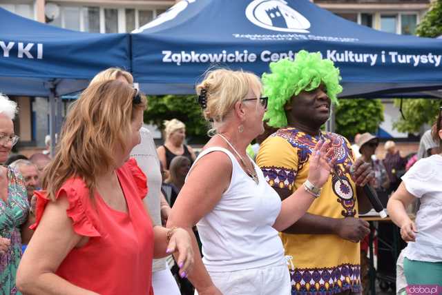 [FOTO, WIDEO] Wakacyjna Scena Muzyczna w Ząbkowicach Śląskich trwa w najlepsze. Tym razem afrykańskie rytmy porwały mieszkańców 