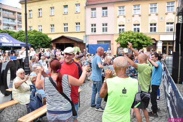 [FOTO, WIDEO] Wakacyjna Scena Muzyczna w Ząbkowicach Śląskich trwa w najlepsze. Tym razem afrykańskie rytmy porwały mieszkańców 