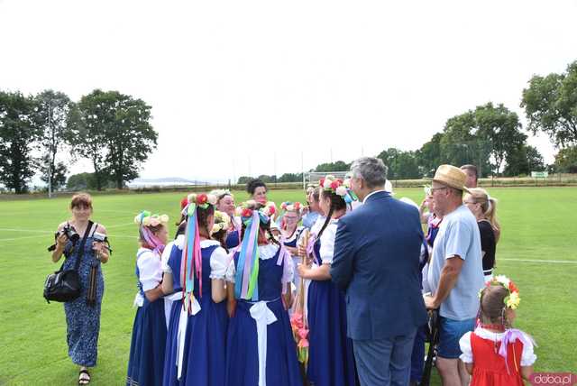 [FOTO, WIDEO] Tradycję trzeba pielęgnować Za nami XXVIII edycja Wojewódzkiego Festiwalu Zespołów Artystycznych KGW w Stolcu