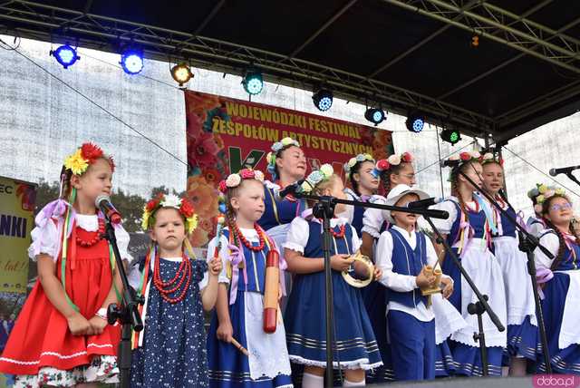 [FOTO, WIDEO] Tradycję trzeba pielęgnować Za nami XXVIII edycja Wojewódzkiego Festiwalu Zespołów Artystycznych KGW w Stolcu