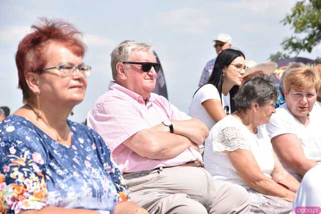 [FOTO, WIDEO] Tradycję trzeba pielęgnować Za nami XXVIII edycja Wojewódzkiego Festiwalu Zespołów Artystycznych KGW w Stolcu