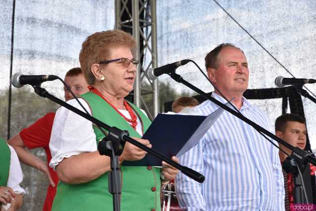 [FOTO, WIDEO] Tradycję trzeba pielęgnować Za nami XXVIII edycja Wojewódzkiego Festiwalu Zespołów Artystycznych KGW w Stolcu