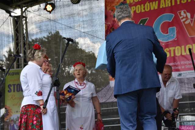 [FOTO, WIDEO] Tradycję trzeba pielęgnować Za nami XXVIII edycja Wojewódzkiego Festiwalu Zespołów Artystycznych KGW w Stolcu